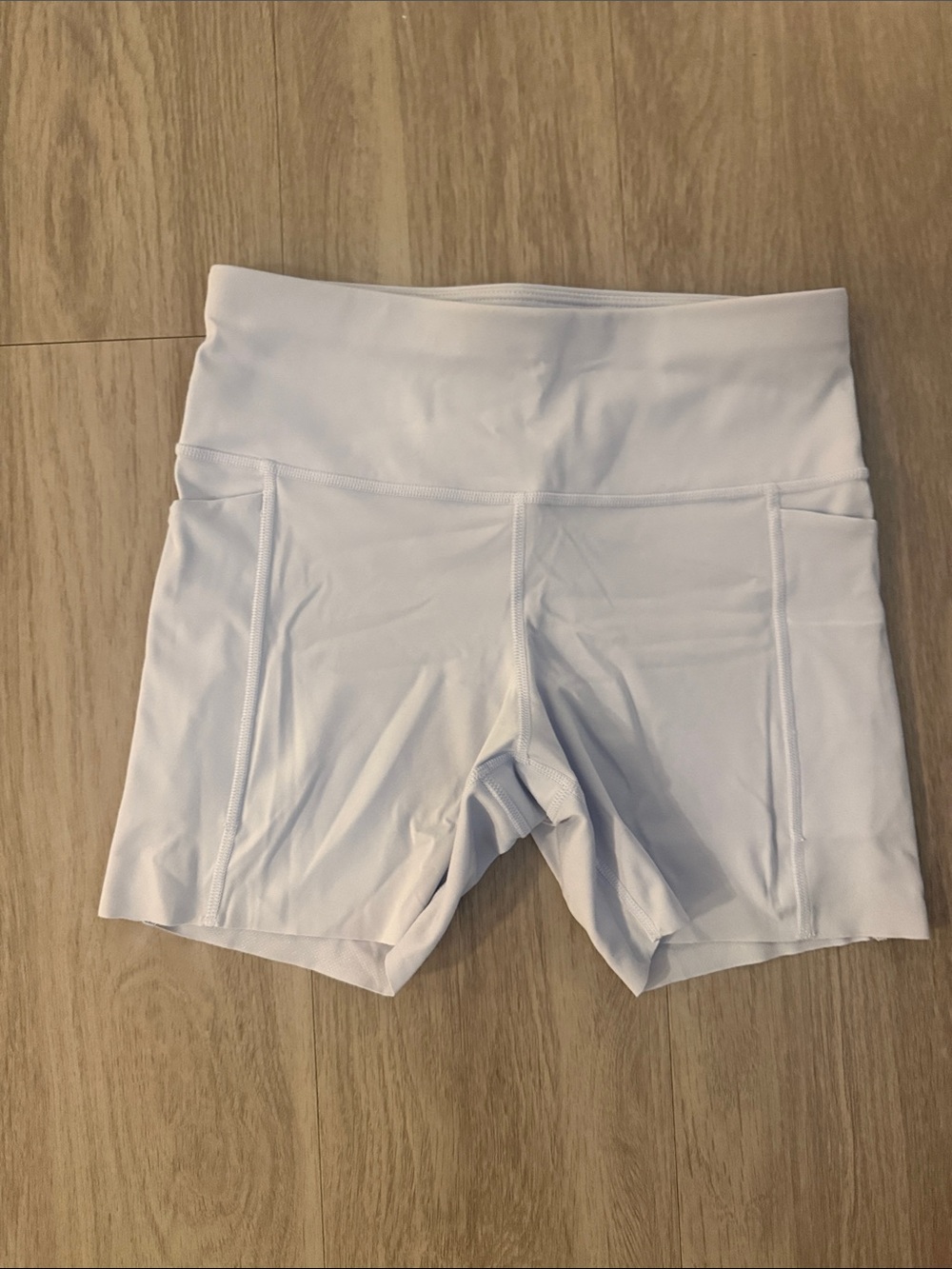 Brooks Women's Chaser 5" Short Tight light blue small